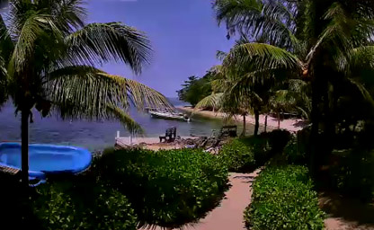 Roatan's beautiful West Bay Beach