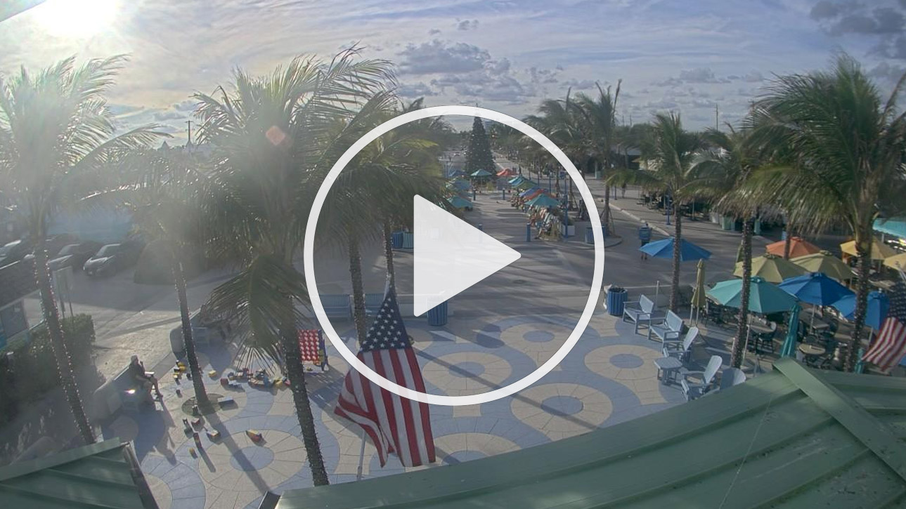Live Webcam Lauderdale-By-The-Sea - Anglin’s Square - Florida - United States