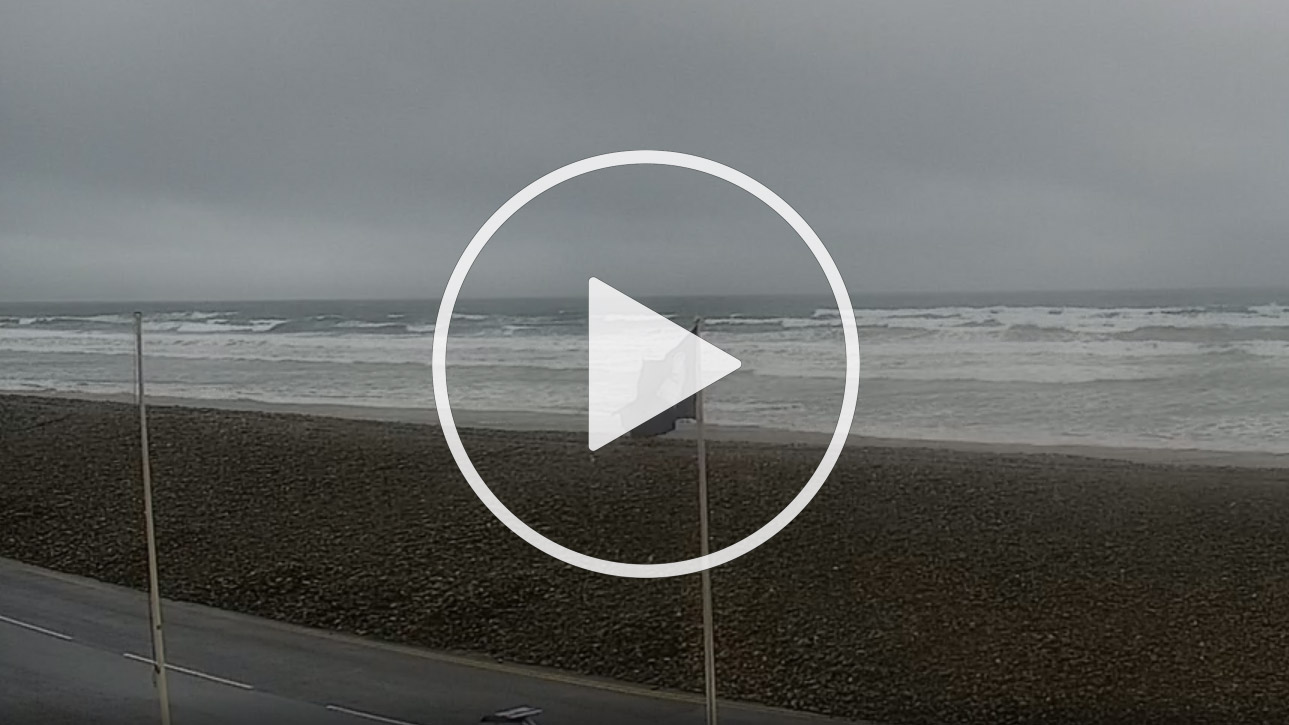 Live Cam Newsurf, Newgale, Haverfordwest, Pembrokeshire - United Kingdom