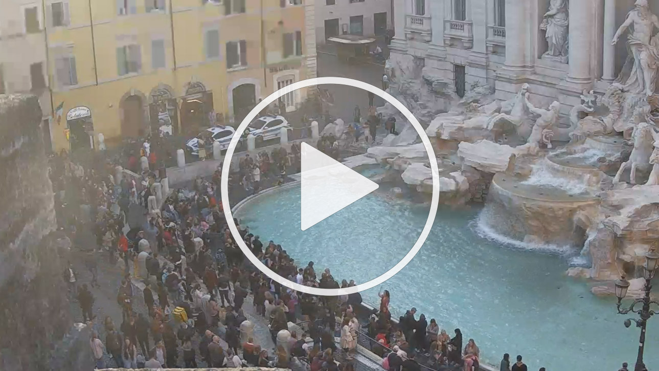Live Cam Trevi Fountain, Lazio, Rome - Italy